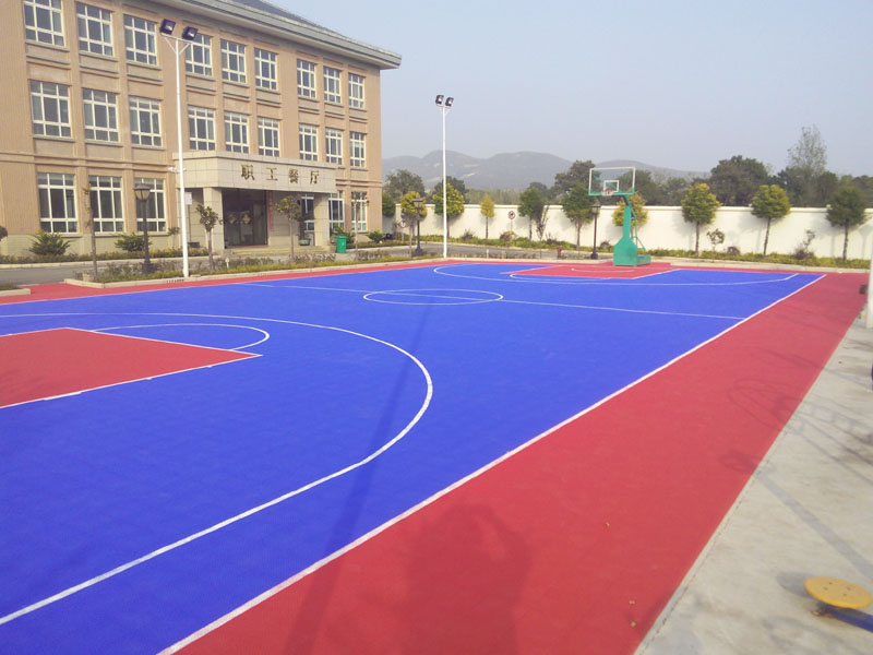 室外籃球場懸浮式拼裝地板生產(chǎn)廠家